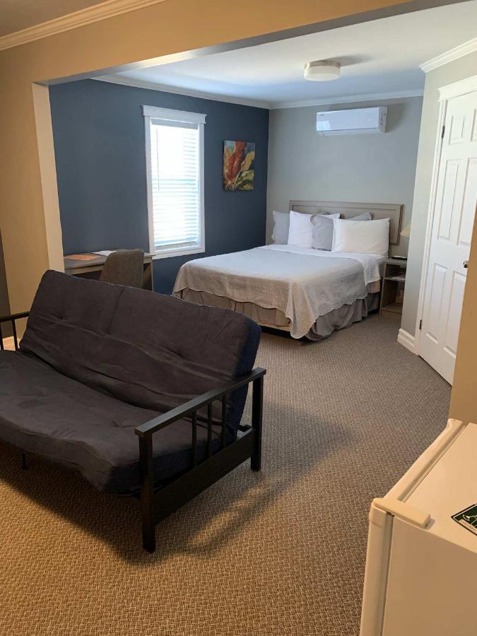 Stanley House Motel Clarenville Bagian luar foto