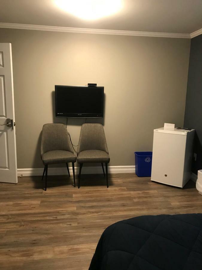 Stanley House Motel Clarenville Bagian luar foto