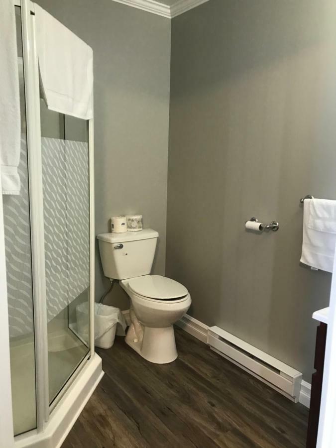 Stanley House Motel Clarenville Bagian luar foto