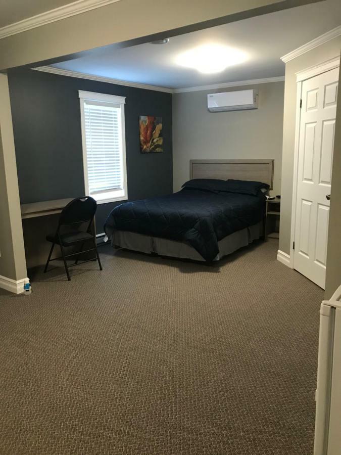 Stanley House Motel Clarenville Bagian luar foto